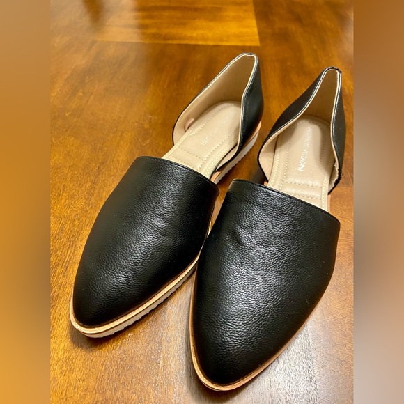 Women’s Adrienne Vittadini Latka Black Leather Flats Size 7.5 - Picture 3 of 12